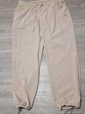Light Beige Women's Drawstring Scrubs with Cargo Pocket